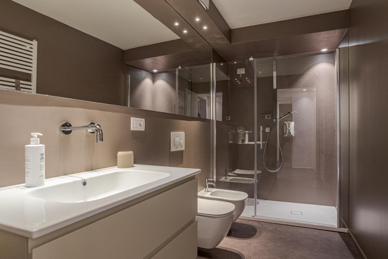 Suite Del Duomo - By Myhomeincomo Exterior photo