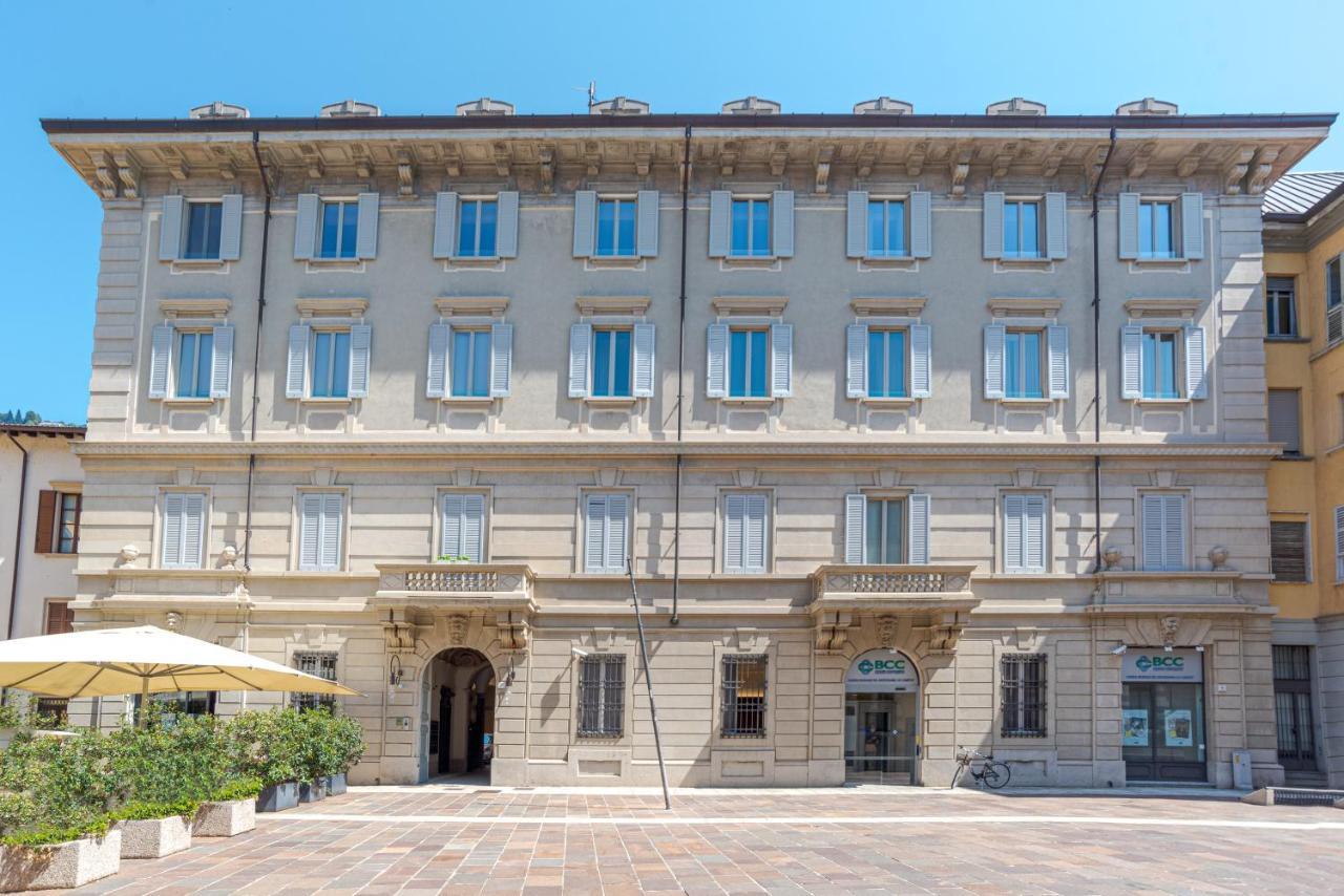 Suite Del Duomo - By Myhomeincomo Exterior photo