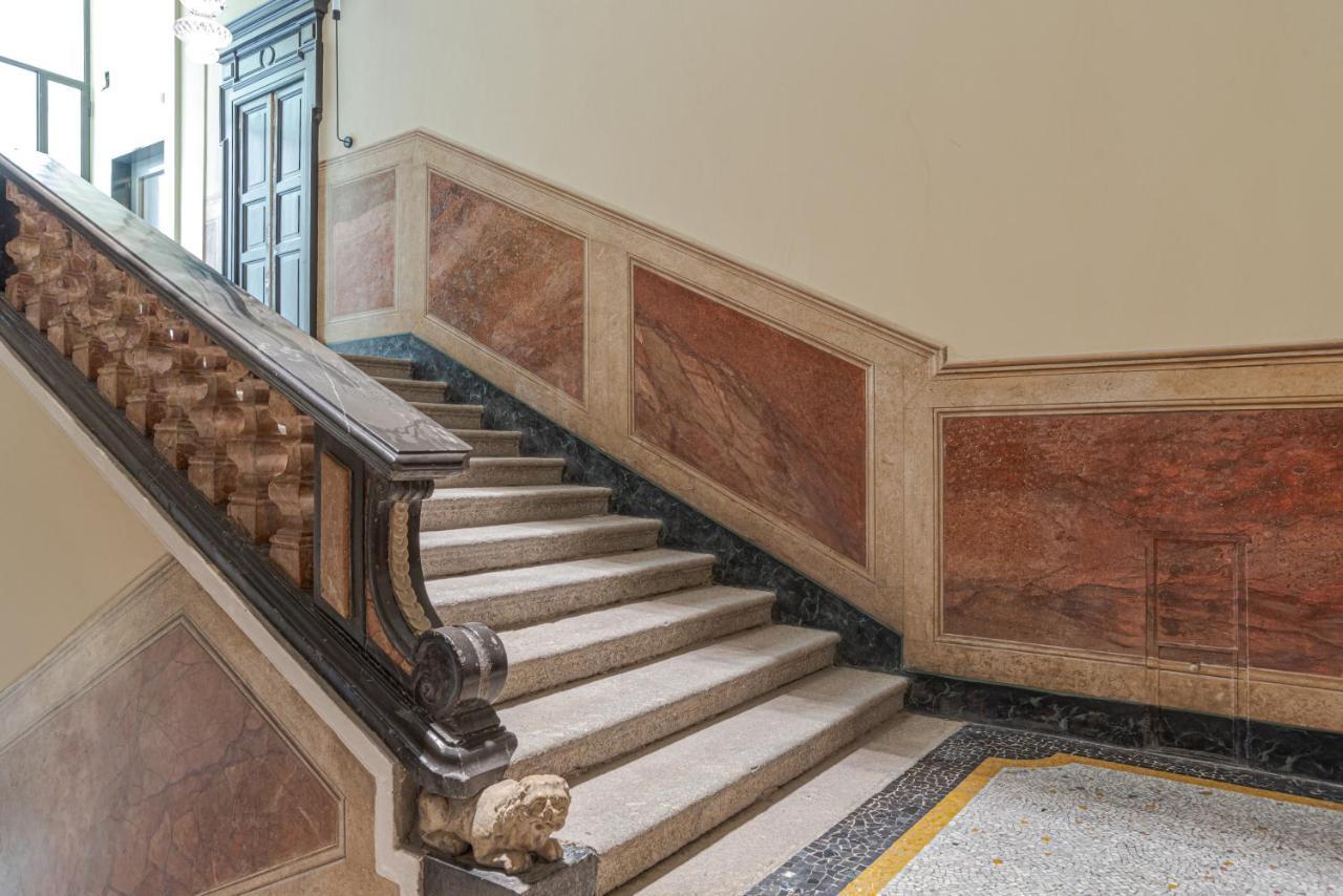 Suite Del Duomo - By Myhomeincomo Exterior photo